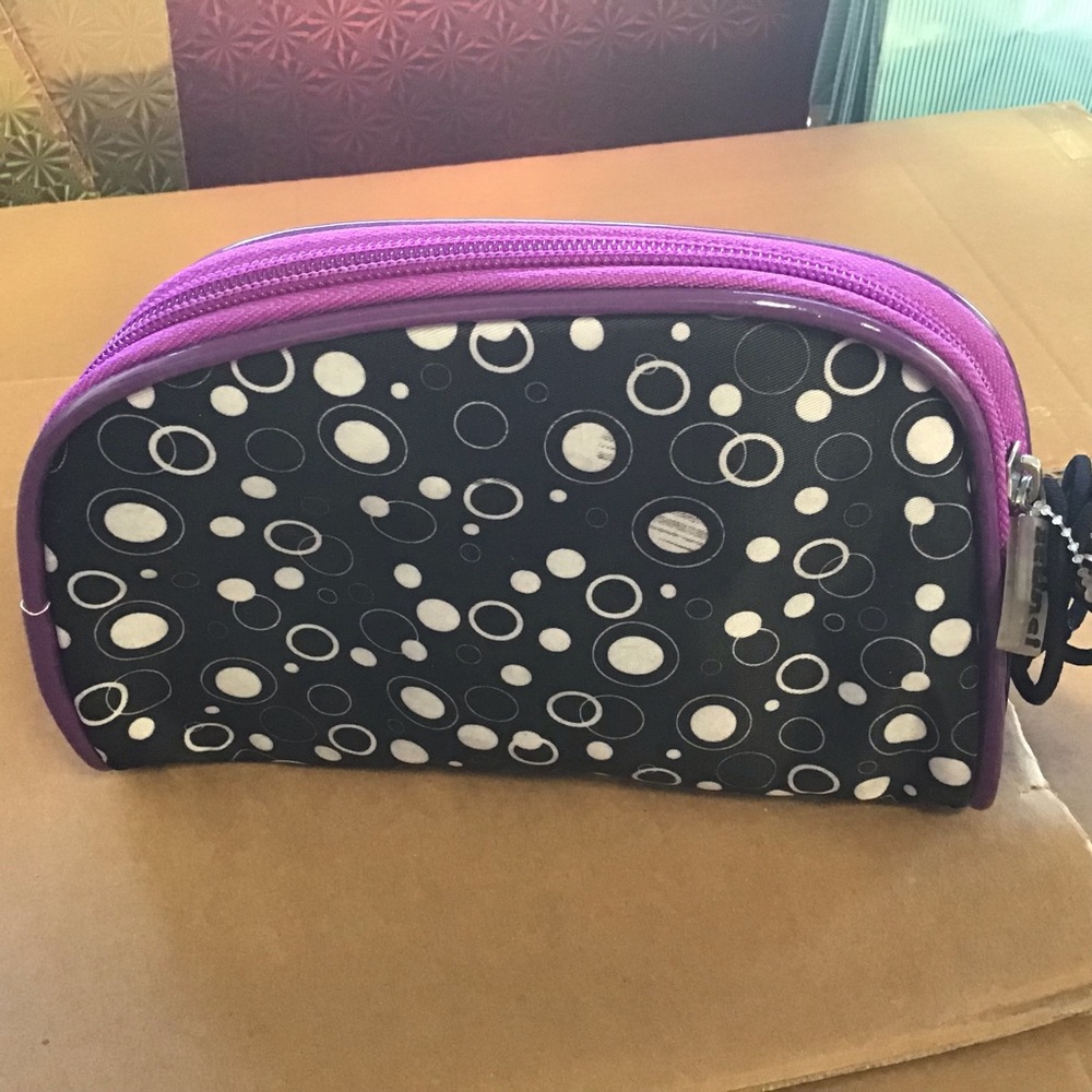 Women’s Scunci Travel Essential Dome Clutch with 6 No Damage Hair Ties